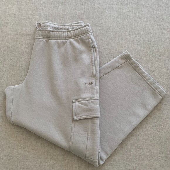 Aritzia Wide Leg Pants in Cream - Picture 2 of 5